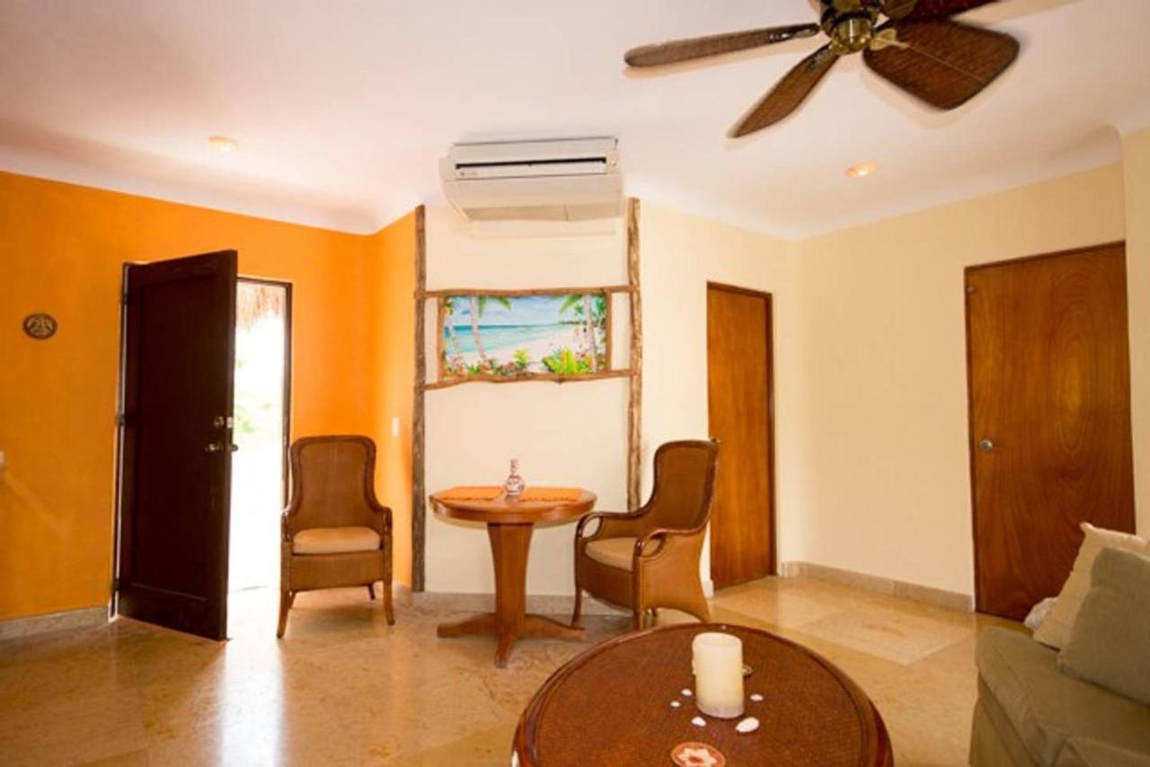 Apartamento Blue Palms Suites, Pool Onsite, Steps To The & 5th Ave Playa del Carmen